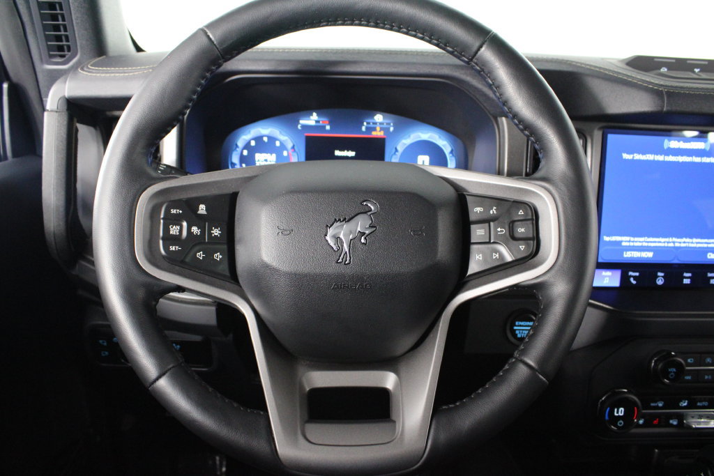 Used 2025 Ford Bronco Badlands AWD/4WD image 9