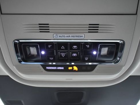 Used 2025 Lincoln Aviator Reserve w/ Equipment Group 201A AWD/4WD image 37