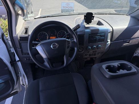 Used 2015 Nissan Titan S AWD/4WD image 16