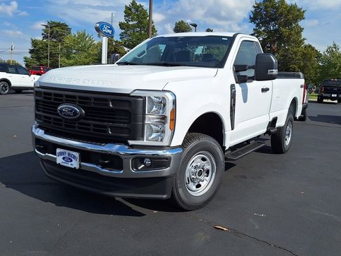 New 2026 Ford F250 XL w/ XL Chrome Package image 26
