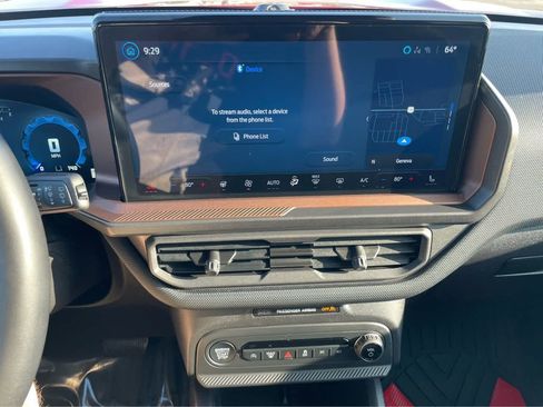 Used 2025 Ford Bronco Sport Outer Banks w/ Outer Banks Tech Package+ AWD/4WD image 19