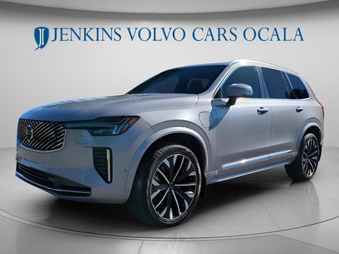 New 2026 Volvo XC90 T8 Plus AWD/4WD image 8