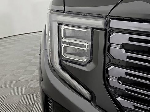 Used 2026 GMC Sierra 1500 Denali Ultimate image 9