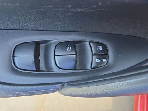 Used 2021 Nissan Rogue Sport SL w/ Premium Package FWD image 30