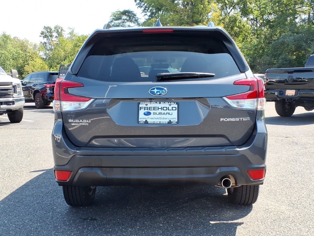 Used 2021 Subaru Forester Limited AWD/4WD image 23