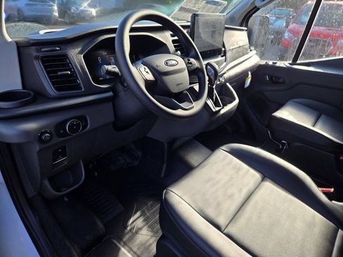 New 2026 Ford Transit 250 Low Roof RWD image 7