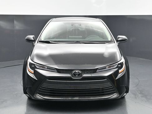 Used 2026 Toyota Corolla LE FWD image 8