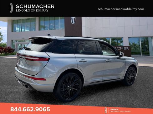 Used 2023 Lincoln Corsair Reserve w/ Equipment Group 201A FWD image 7
