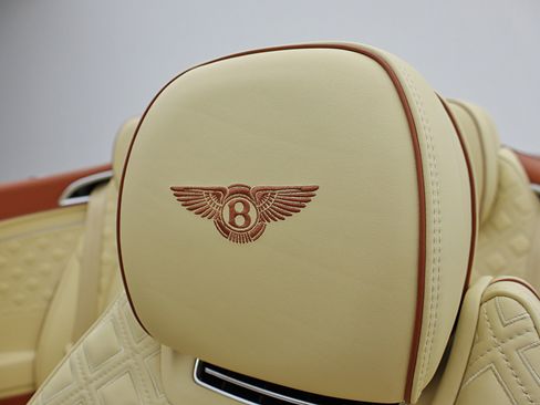 Used 2020 Bentley Continental GT image 44