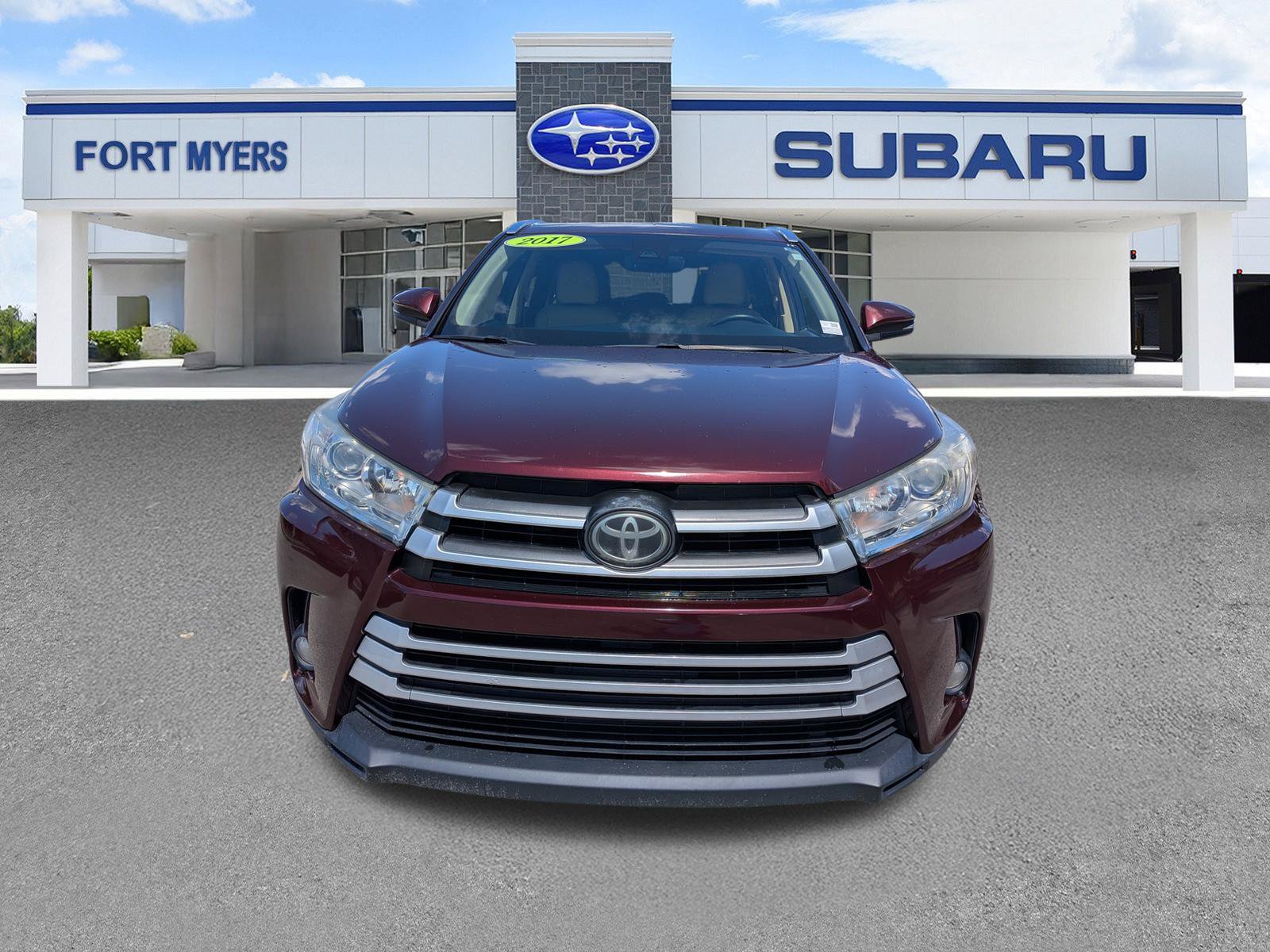 Used 2017 Toyota Highlander XLE FWD image 9