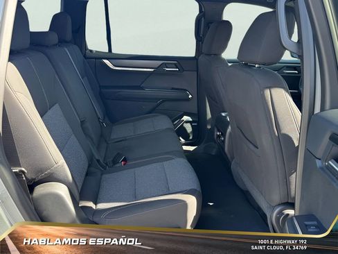 Certified 2025 GMC Acadia Elevation image 32