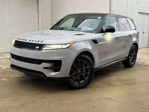 New 2025 Land Rover Range Rover Sport SE image 2