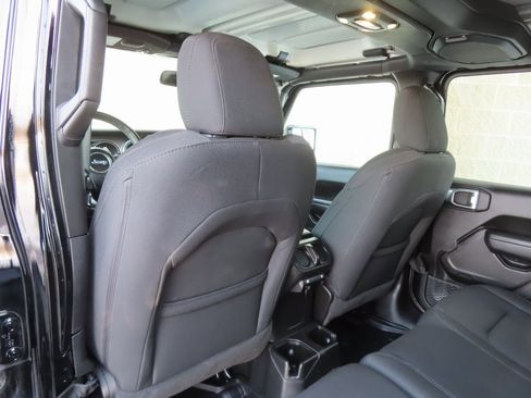 Used 2022 Jeep Wrangler Unlimited Willys image 27