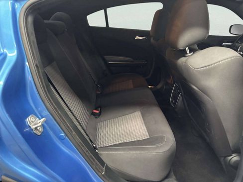 Used 2019 Dodge Charger Scat Pack w/ Dynamics Package RWD image 19