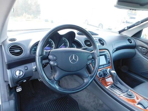 Used 2004 Mercedes-Benz SL 500 image 9