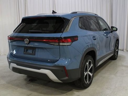 New 2026 Volkswagen Tiguan SE image 26