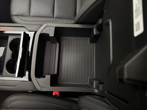 New 2026 GMC Yukon Denali w/ Sun & Power Step Package image 33