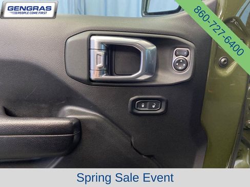 Used 2024 Jeep Wrangler Unlimited Rubicon 4xe w/ Technology Group AWD/4WD image 13