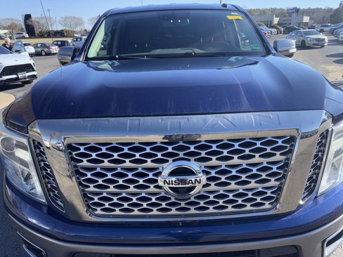 Used 2017 Nissan Titan Platinum Reserve image 3
