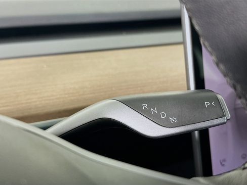 Used 2022 Tesla Model 3 image 23