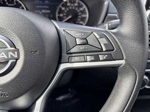 Used 2024 Nissan Altima 2.5 SV image 17