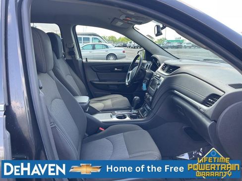 Used 2017 Chevrolet Traverse LT AWD/4WD image 27