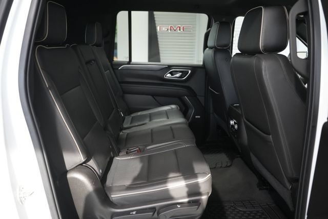 Used 2021 GMC Yukon XL SLT AWD/4WD image 19