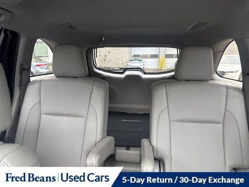Used 2019 Toyota Highlander Limited image 21