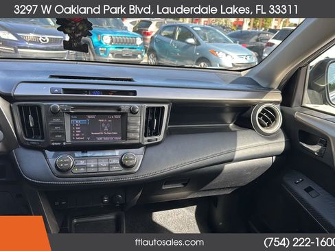 Used 2015 Toyota RAV4 XLE AWD/4WD image 26