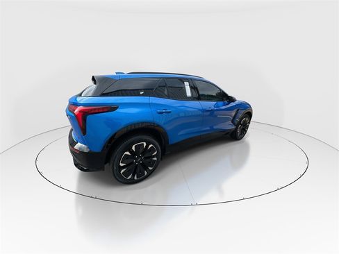 Used 2024 Chevrolet Blazer EV RS image 8