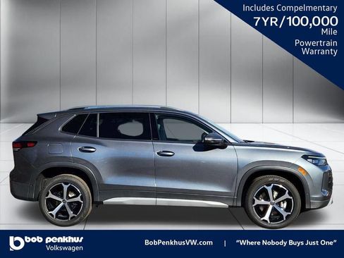 New 2026 Volkswagen Tiguan SE AWD/4WD image 24