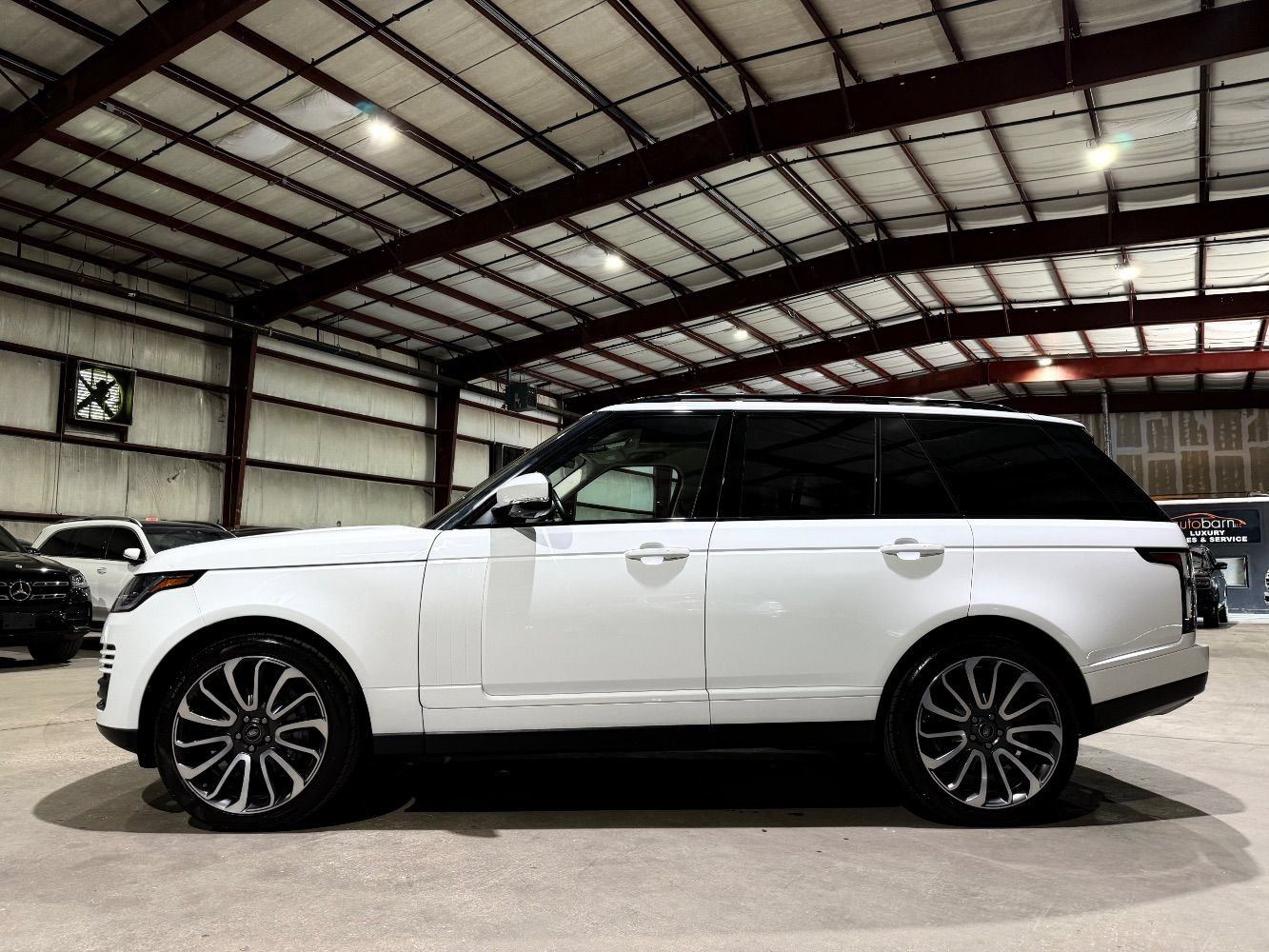 Used 2020 Land Rover Range Rover AWD/4WD image 8