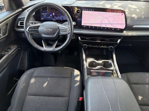Certified 2024 Chevrolet Traverse LS w/ Midnight/Sport Edition FWD image 28