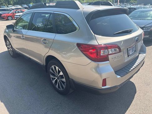 Used 2017 Subaru Outback 2.5i Limited AWD/4WD image 11