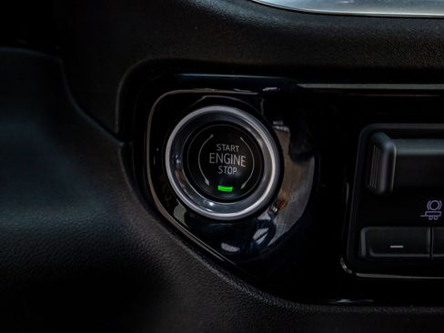 Used 2022 Chevrolet Silverado 1500 RST image 21