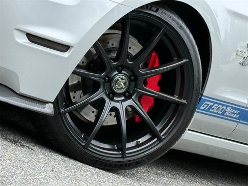 Used 2014 Ford Mustang Shelby GT500 w/ Equipment Group 821A RWD image 5