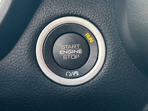 Used 2019 RAM 1500 Big Horn AWD/4WD image 42