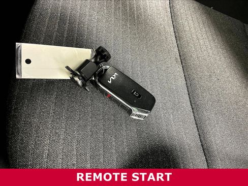 Certified 2022 Kia Soul GT-Line FWD image 34