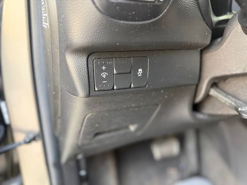 Used 2018 Kia Soul + FWD image 20