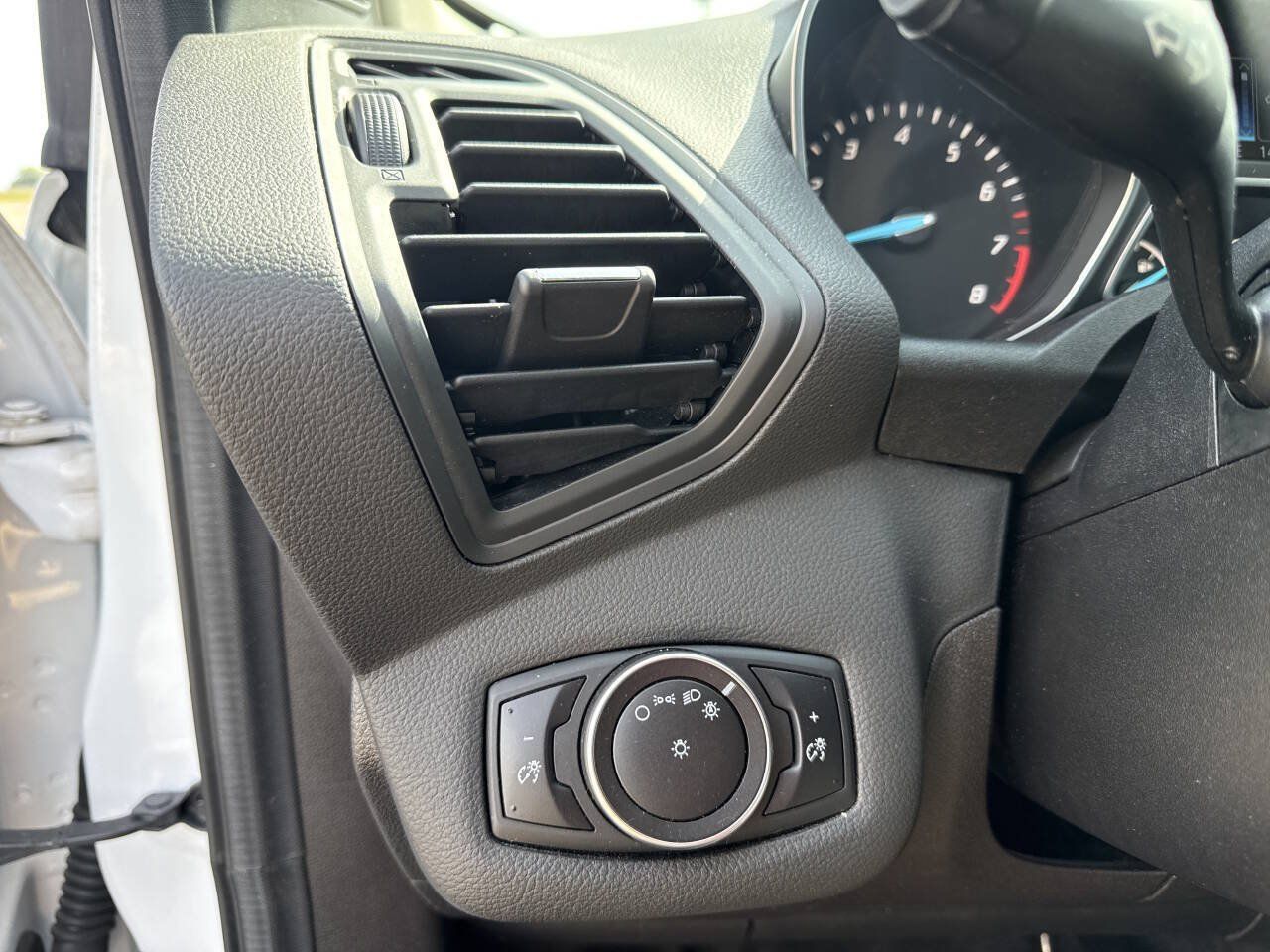 Used 2016 Ford Escape S FWD image 15