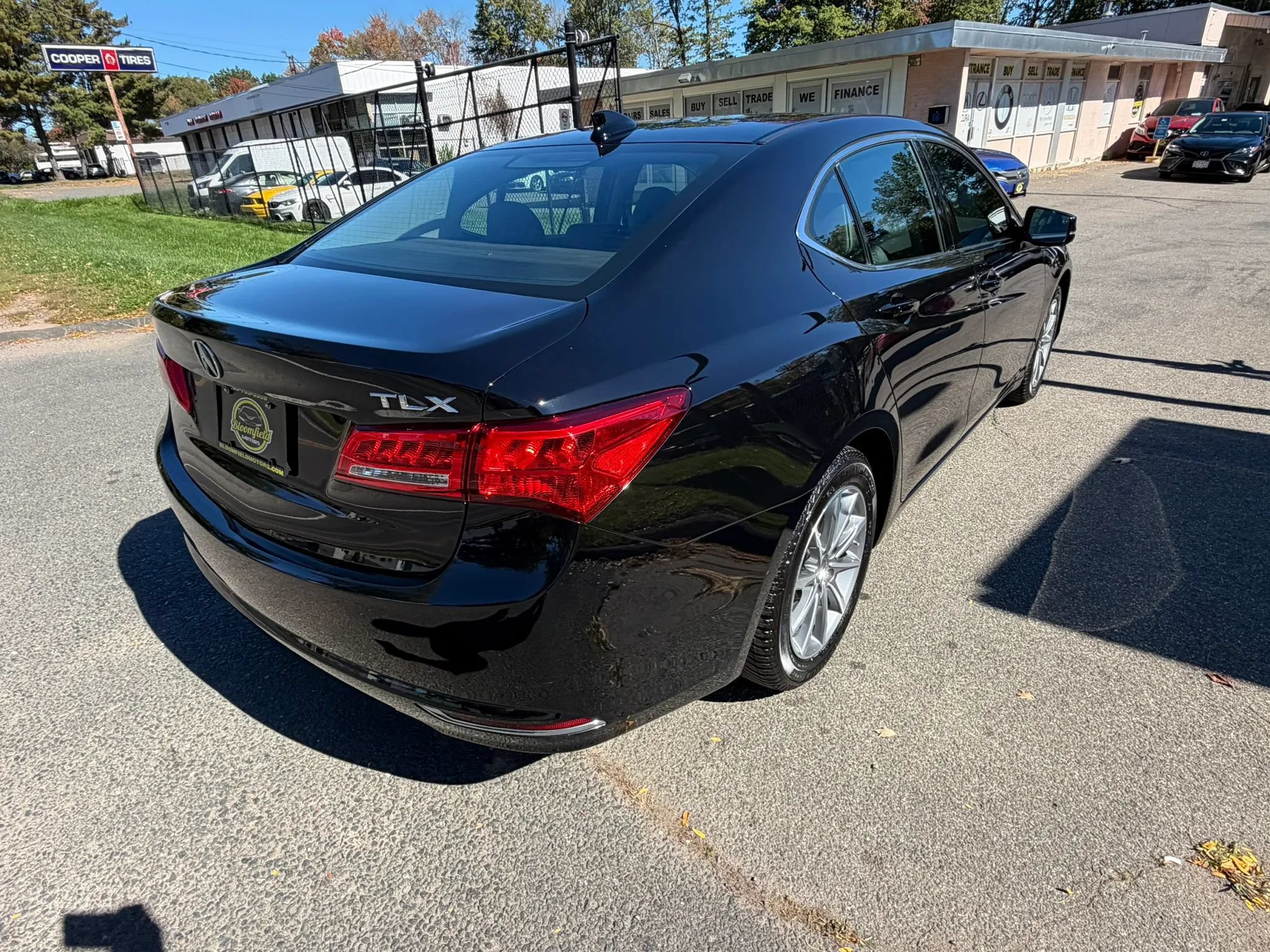 Used 2018 Acura TLX w/ Technology Package FWD image 5