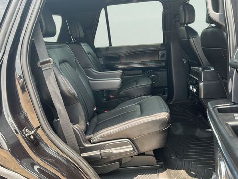 Used 2020 Ford Expedition Limited RWD image 23
