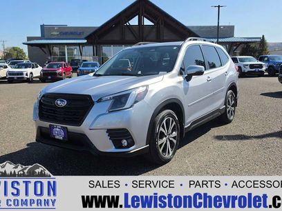 Used 2024 Subaru Forester Limited w/ POP Package 3