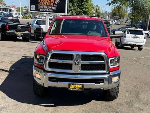 Used 2018 RAM 3500 Tradesman w/ Chrome Appearance Group AWD/4WD image 5