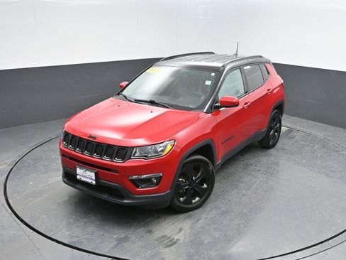 Used 2019 Jeep Compass Altitude image 30