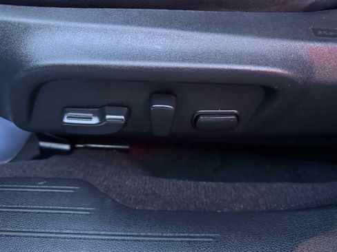 Used 2018 Subaru Outback 2.5i Limited image 30