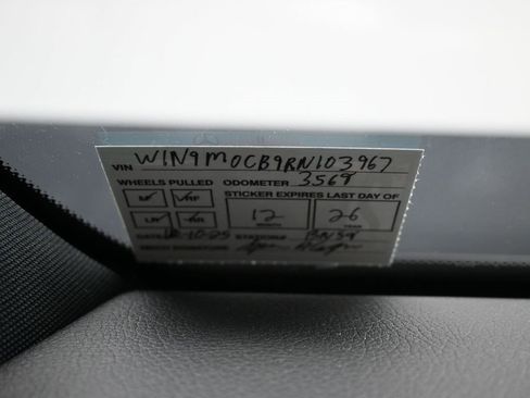 Used 2024 Mercedes-Benz EQB 250+ image 12