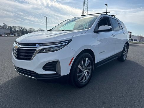 Used 2024 Chevrolet Equinox LT image 6