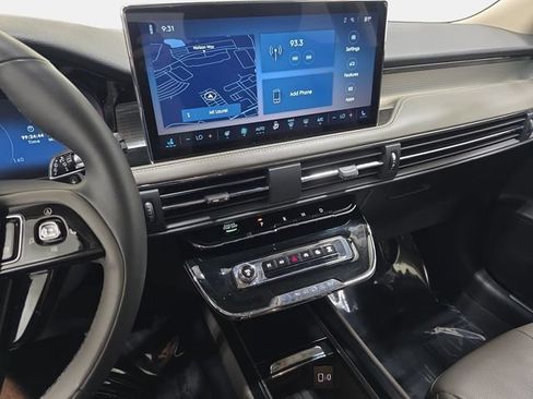 Certified 2023 Lincoln Corsair AWD w/ Equipment Group 101A image 17