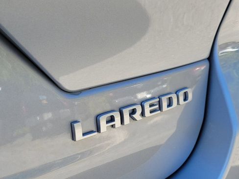 New 2025 Jeep Grand Cherokee Laredo w/ Luxury Tech Group I image 7